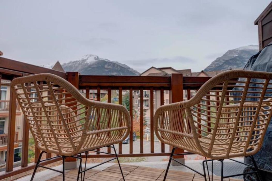 ⭐️ Luxury Mountain View Studio In Canmore ⭐️ Kültér fotó
