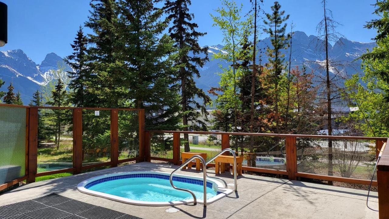 ⭐️ Luxury Mountain View Studio In Canmore ⭐️ Kültér fotó