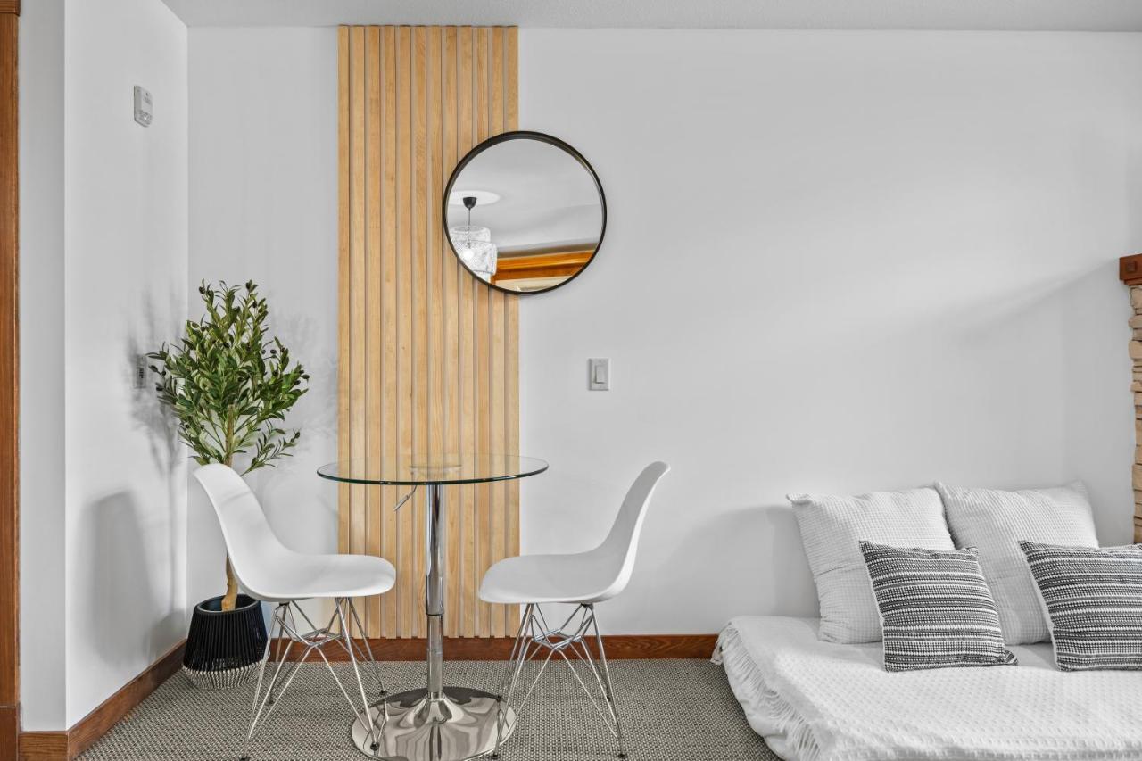 ⭐️ Luxury Mountain View Studio In Canmore ⭐️ Kültér fotó
