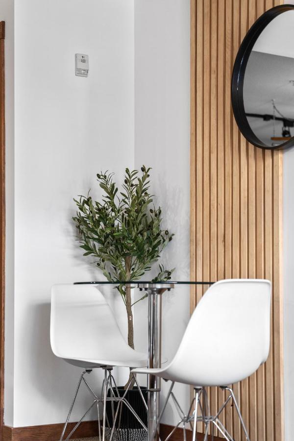 ⭐️ Luxury Mountain View Studio In Canmore ⭐️ Kültér fotó