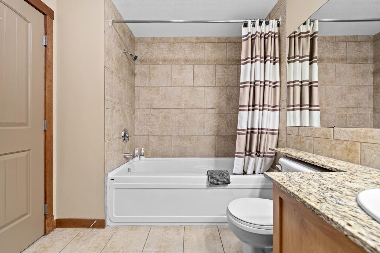 ⭐️ Luxury Mountain View Studio In Canmore ⭐️ Kültér fotó